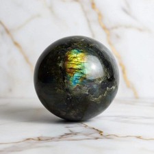 Labradorit Kugel 7 cm –