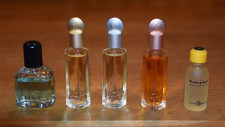 Set / Konvolut aus 5 Miniatur Parfüm / Parfum Flacons, Montana - Balmain - etc.