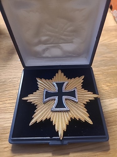 Eisernes kreuz mit goldenen - eisernes,