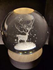 Glaskugel mit edlem Holzsockel und elektr. Beleuchtung, ca. 8cm Lampe, Hirsch