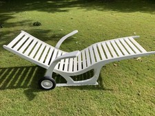 Exklusive Gartenliege, Holz, fahrbar mit Gummireifen, klappbar, guter Zustand,