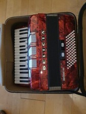Akkordeon ARNALDO DELICIA XIII, rot, mit Koffer, guter Zustand, gebraucht