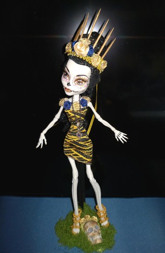 Monster high puppe skelita - 1,