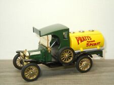 1915 Ford Model T Pratt's