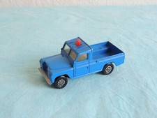 Land Rover Defender 109 blau