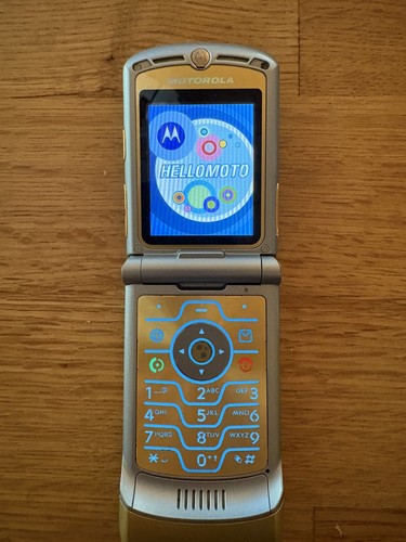 Dolce gabbana motorola razr - motorola,