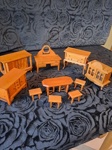 Puppenstubenmöbel teile - ,