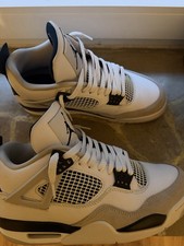 Nike Air Jordan 4 Retro