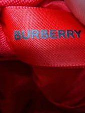 Burberry Kosmetiktasche leer