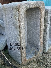 Natursteintrog Gartenbrunnen