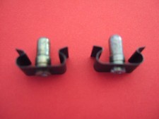 MZ Klemme für Kohlebürste 6 V (Federklemme, Klammer), Satz (=2 Stück), neu (NOS)