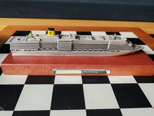 Schiffsmodell Modellschiff Kreuzfahrtschiff Costa Luminosa Holzsockel