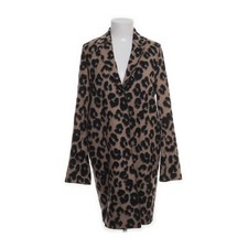 Harris Wharf London, Mantel