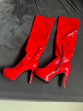 Atemberaubende sexy rote