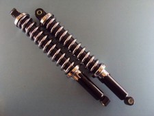 Satz Federbeine Stoßdämpfer