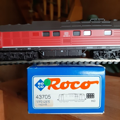 232 683 verkehrsrot - br,