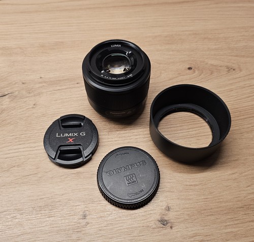 Panasonic lumix 25mm - g, f1.7