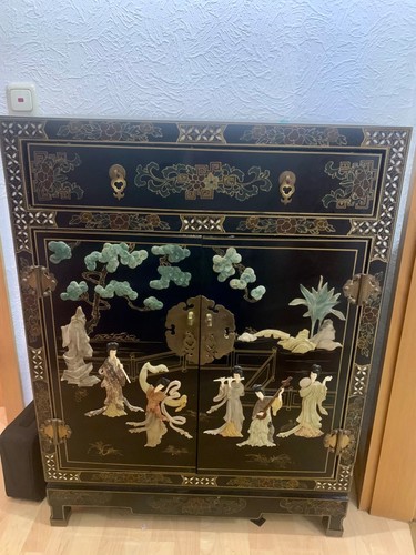 Schwarzer chinesischer schrank - schwarzer,