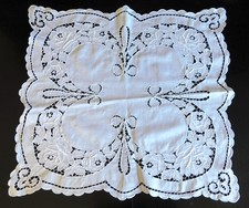 ANTIK LEINEN MITTELDECKE