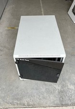 Lichtgraues Office-Rack Silent