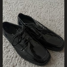 Festliche Schuhe für junge