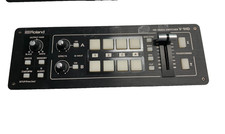 Roland- Tragbarer kompakter HD- Switcher V-1HD, inkl. zugehörigem Netzteil