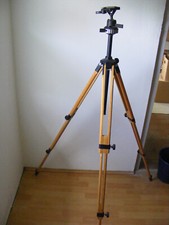 Berlebach Holzstativ mit Manfrotto 168 Kugelkopf + Mittelsäule + Wechselplatte