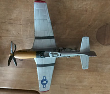 P-51 D Mustang Modellflugzeug Maisto 1:72 Tarnfarbe