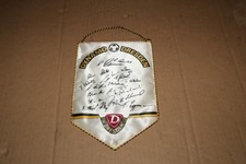 alter Fußball Wimpel DDR DYNAMO DRESDEN 1982 - Unterschriften