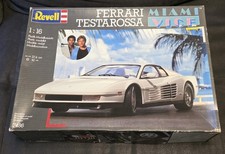 Ferrari Testarossa MIAMI VICE von Revell 1:16  OVP