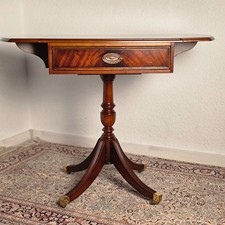 Regency Beistelltisch