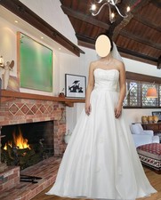 Brautkleid Nr. 38 aus Satin