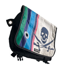 Fish messenger bag - no{fish,