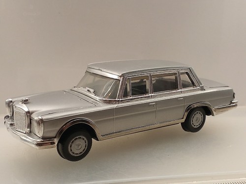 ⛔Mercedes 600 silbermetallic