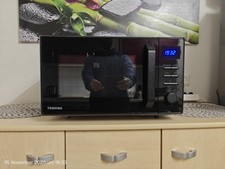 Microwelle zu verkaufen. Mikrowelle mit Grill Funktion 25