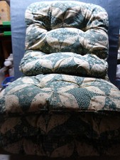 27259. Stuhlkissen Stuhlauflagen für Garten grün gemustert 4 Stück