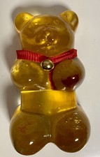 Gummibärchen aus massivem Glas