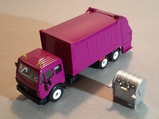 Siku 2926 / 2820 Mercedes Benz SK Müllauto mit Mülltonne, Vitrinenmodell