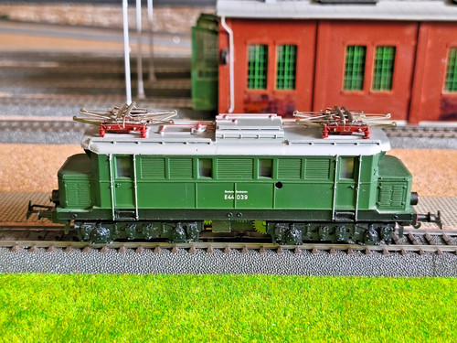 Märklin 3011 lok - , e44