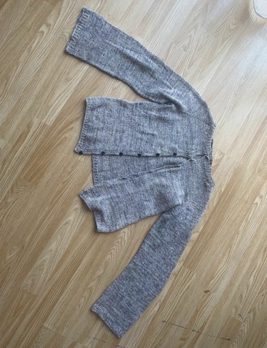 Handgestrickte jacke aus - handgestrickte,