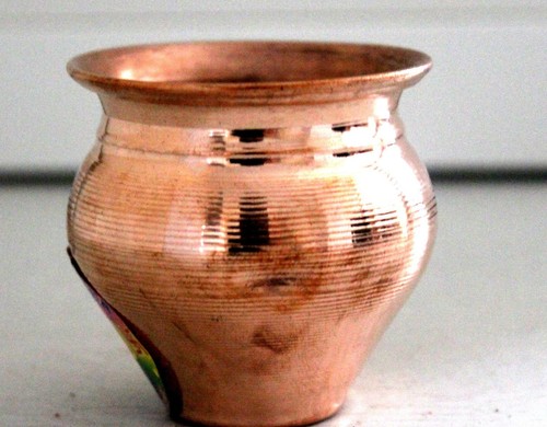 3cm lota pooja - milch, wasser