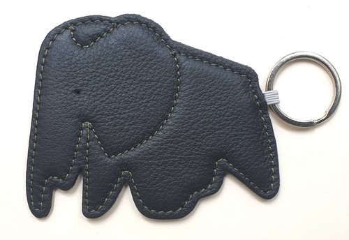 Vitra key ring elephant nero - key,
