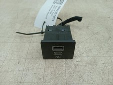 FORD KUGA AUX USB PORT STECKDOSE EINHEIT PANEL NX7T-14F014-AD MK3 2022 - 2024