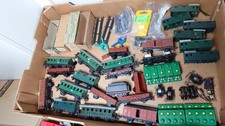 Trix Express Spur H0 großes Lot - Personenwagen, Güterwagen, Motoren, Schalter,.