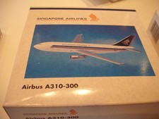 Herpa Wings 500937 Airbus A 310-300 Singapore Airlines  Maßstab 1:500  mit OVP