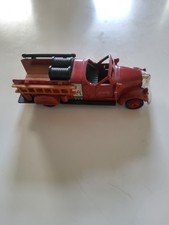 „Sammler Modellauto Feuerwehr Oldtimer Truck rot – Blech/Metall Kunststoff Vinta