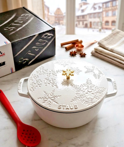 Staub snow crystal cocotte - crystal,