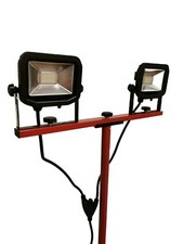 LED Fluter mit Stativ IP65