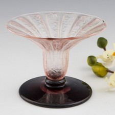 Ein Schneider Glas Coupe