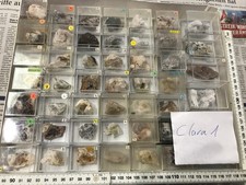 Kleine Sammlung mit Mineralien
